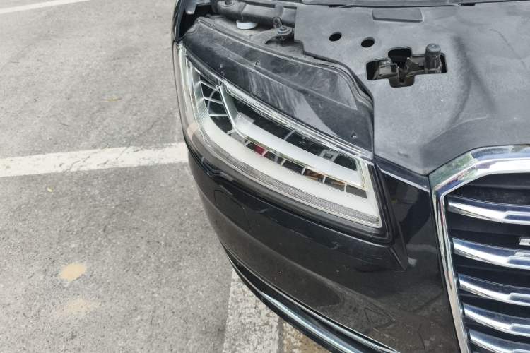 Used Audi A8 2016 A8L 45 TFSI quattro Comfort model Right Front Headlight