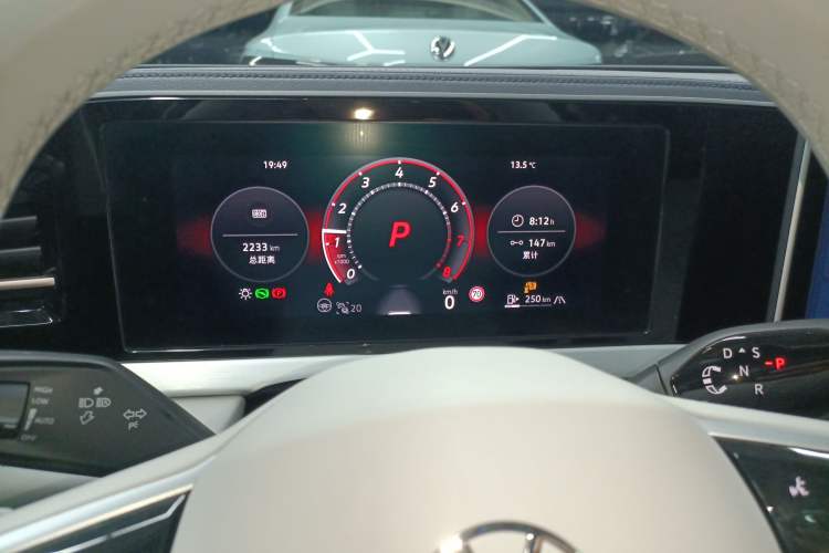 Used Volkswagen Passat 2025 Pro 380TSI Dragon Edition Instrument Cluster