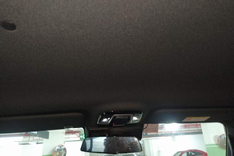 Used 212 T01 2024 2.0T Mechanic
