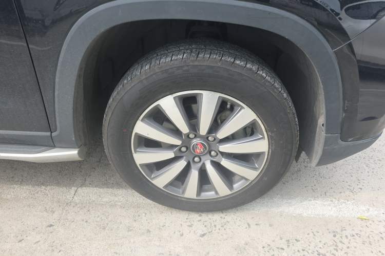 Used Roewe RX8 2019 30T Smart Connectivity Four-Wheel Drive Supreme Flagship Edition
