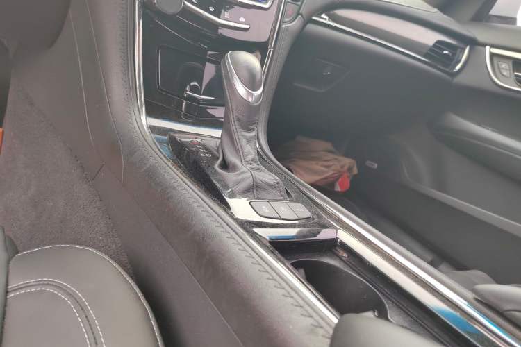 Used Cadillac ATS-L 2017 28T Tech Edition Gear Lever