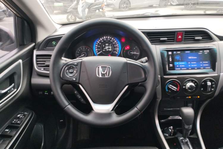 Used Honda Crider 2016 1.8L CVT Luxury Edition
