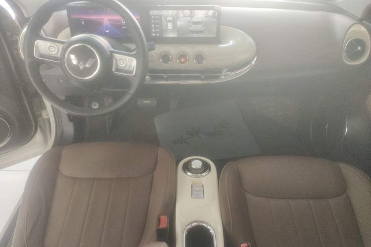 Used Wuling Bingo 2023 333 km Lingxi Connected+ Version Center Console