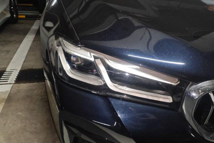 Used BMW 5 Series 2022 Restyled 525Li M Sport Package Right Front Headlight