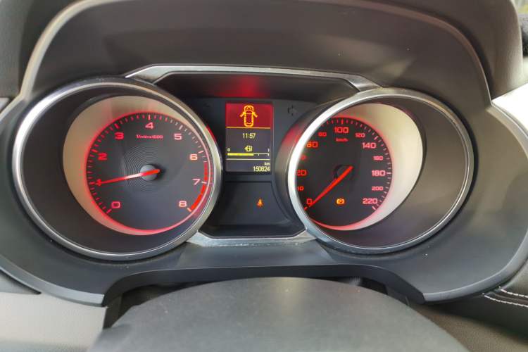 Used MG GS 2017 20T Manual Luxury Edition Odometer Close Up