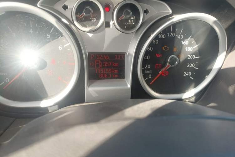 Used Ford Focus 2011 Hatchback 1.8L Automatic Fashion Edition Odometer Close Up