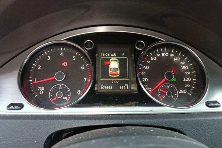 Used Volkswagen FAW-Volkswagen CC 2016 1.8TSI Luxury Model Instrument Cluster