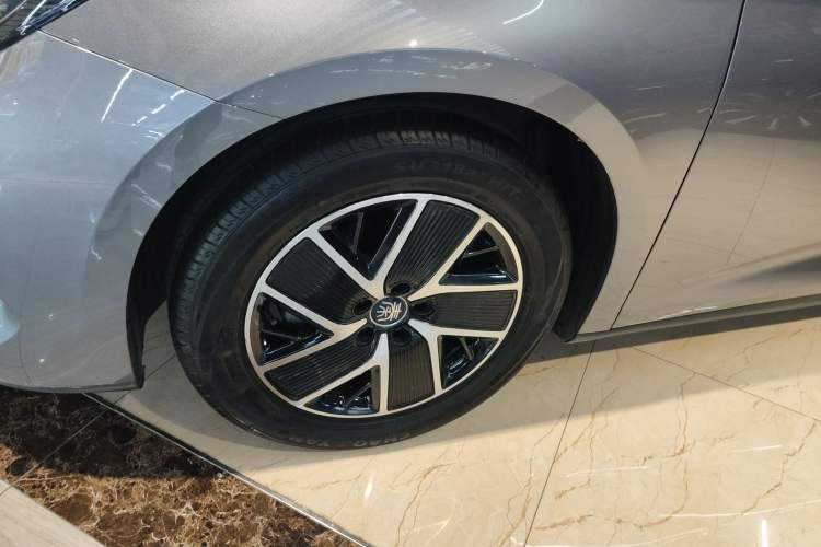 Used BYD Qin L 2024 DM-i 120KM Leading Model
