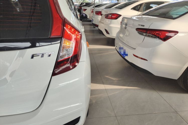 Used Honda Fit 2018 1.5L CVT Comfort Sunroof Version
