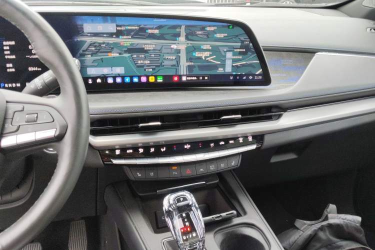 Used Cadillac XT4 2024 28T Two-Wheel-Drive Prestige Version Audio And AC Panel