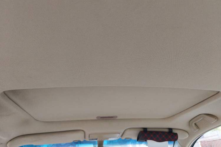 Used BYD G6 2013 2.0L Manual Luxury Version
