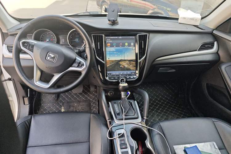 Used Zotye SR7 2016 1.5T CVT Cube Heart Edition China V Standard
