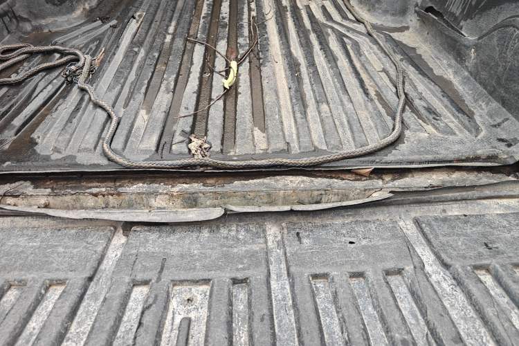 Used JMC Yuhu 5 2018 2.4T Classic Edition Diesel Manual 4x4 Luxury Long-Wheelbase JX4D24A5L