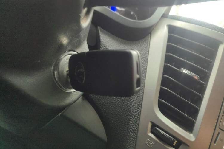 Used Zxauto Grandtiger 2016 Isuzu 2.8T Diesel Two-Wheel-Drive Elite Model Vehicle Key