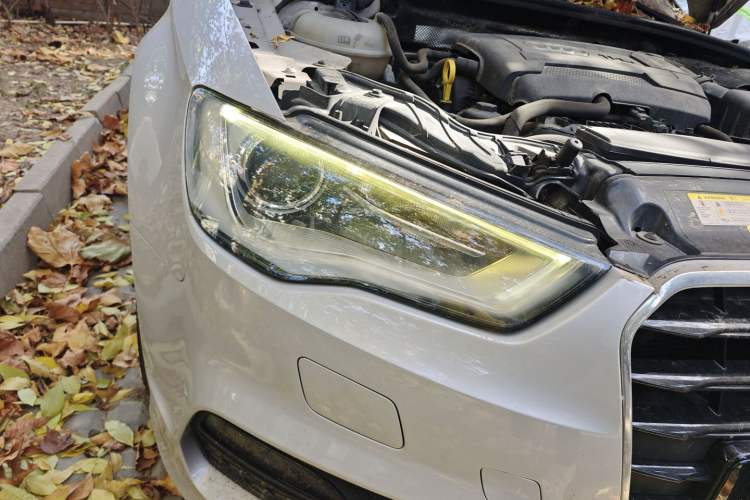 Used Audi A3 2014 Limousine 40 TFSI S line Comfort Model