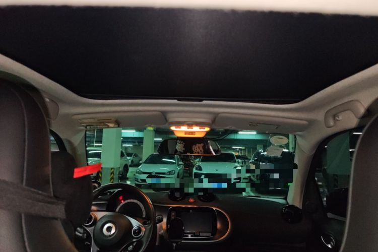 Used smart fortwo 2016 0.9T 66kW Hardtop Pioneer Edition Headliner