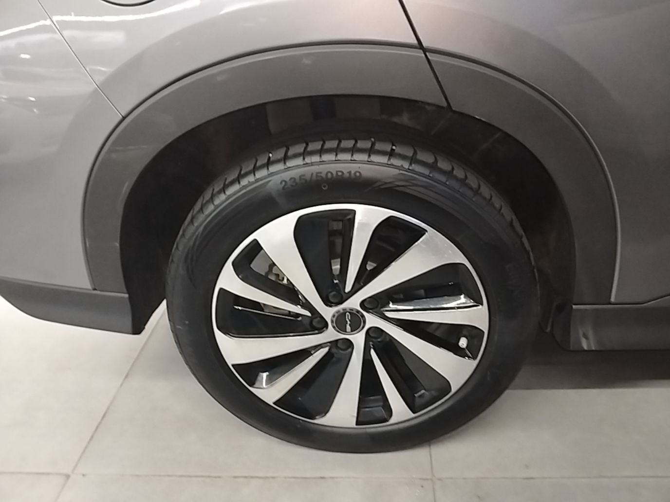 BYD Song PLUS New Energy 2024 HONOR Edition DM-i 110km Flagship PLUS — снимка 11