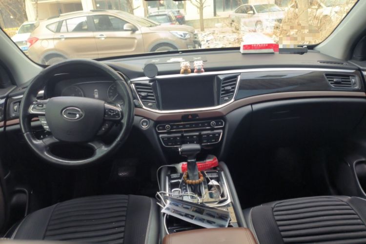 Used GAC Trumpchi GS8 2017 320T Two-Wheel Drive Luxury Smart Connectivity Version (7 Seats)