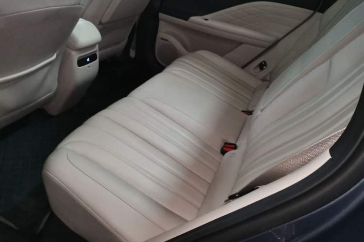 Used AION V 2024 Aion Tyrannosaurus 650 LiDAR Edition Left Rear Seat