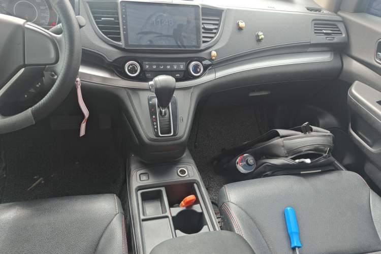 Used Honda CR-V 2016 2.0L Two-Wheel Drive Classic Edition