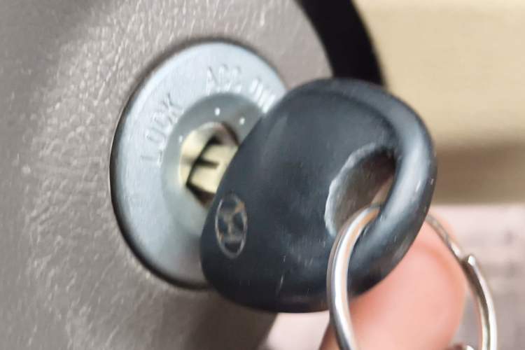 Used Hyundai Verna (older generation) 2010 Sedan 1.4L Automatic Fashionable GT Model Vehicle Key