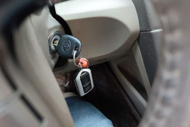 Used Toyota Camry 2013 200G Classic Luxury Edition Vehicle Key