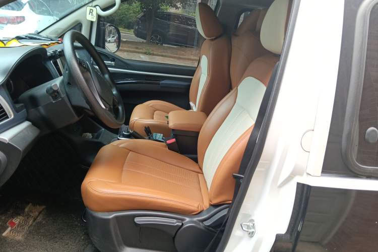 Used FORTHING Lingzhi M5 2022 Passenger Version Standard Model 9-Seater