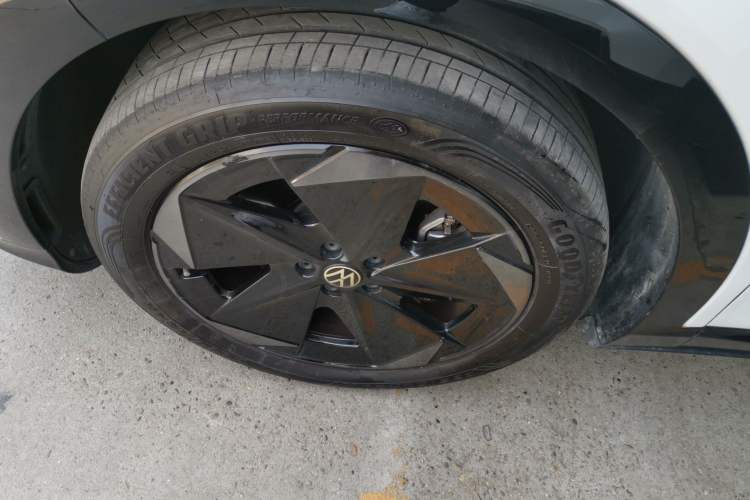 Used Volkswagen ID.UNYX 2024 Pro Long-Range Version