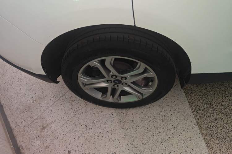 Used Ford Edge 2018 EcoBoost 245 Two-Wheel-Drive Titanium 7-Seater China V Standard