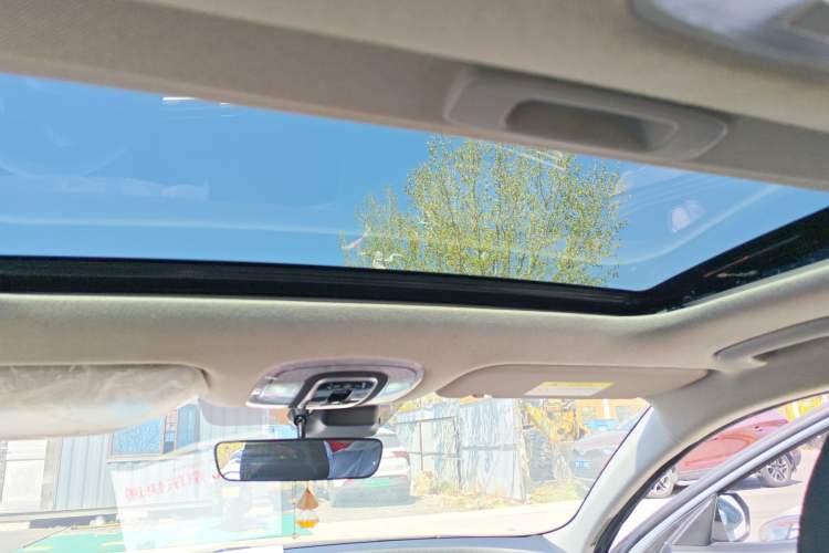 Used Hyundai Elantra 2022 1.5L CVT LUX Prestige Edition Headliner