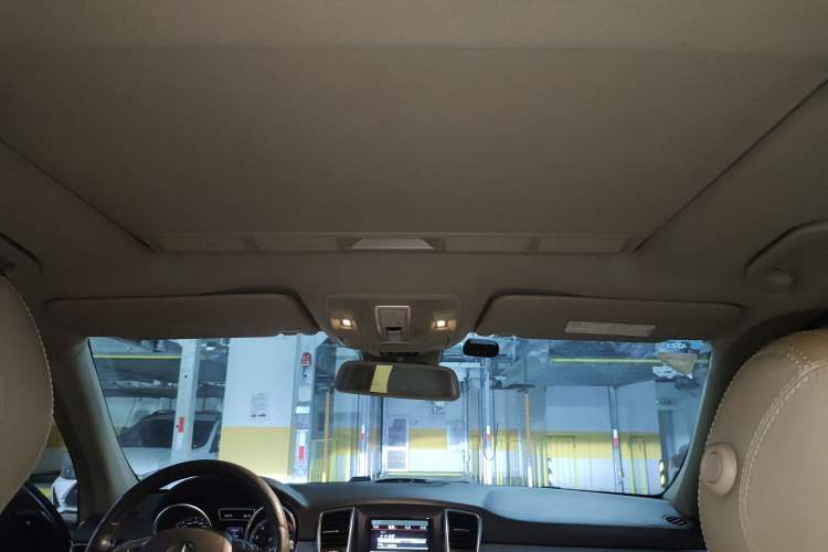 Used Mercedes-Benz M-Class 2014 ML 320 4MATIC Headliner