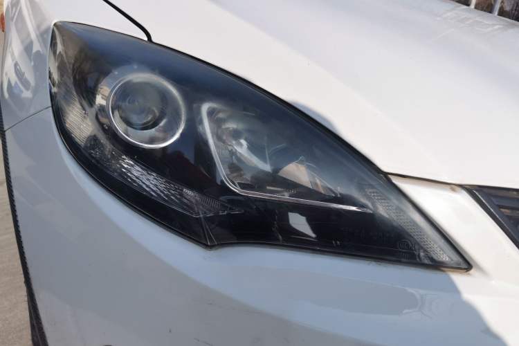 Used Chery Fengyun 2 2013 Hatchback 1.5L Manual Ruiyi Edition