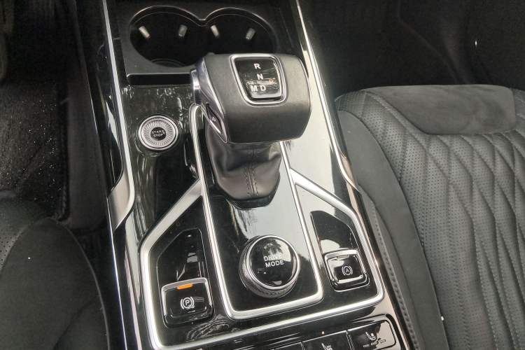 Used Hongqi HS5 2022 Revised Version 2.0T Smart Connect Flagship Edition