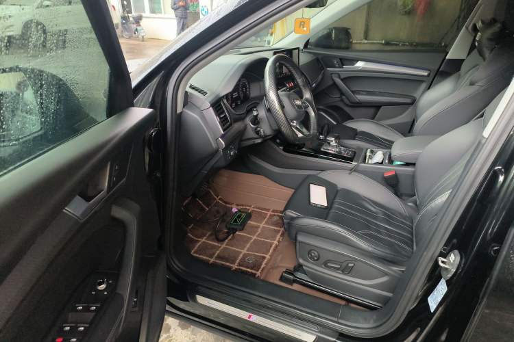 Used Audi Q5L 2022 40T Luxury Dynamic Model Driver Seat