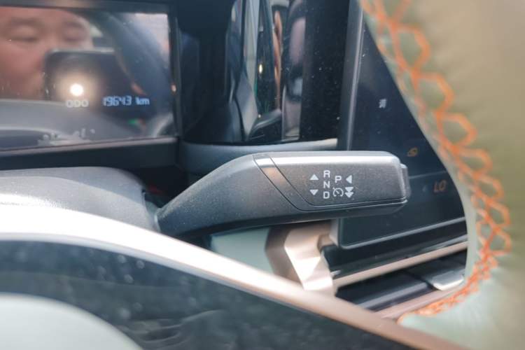 Used iCAR 03 2024 401km Two-Wheel Drive Standard Advanced Version Gear Lever