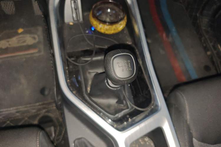 Used Wuling Jiachen 2022 1.5L Manual Enjoyment Elite Model
