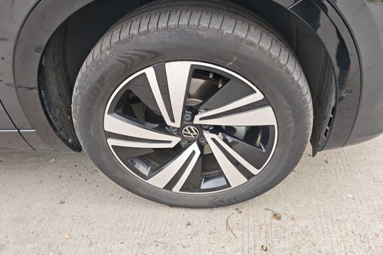 Used Volkswagen Tavendor 2024 380TSI All-Wheel Drive R-Line Cruise Edition