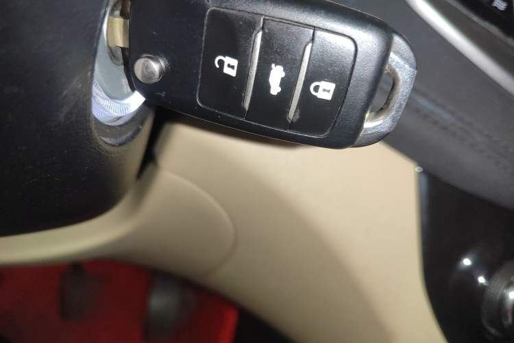 Used CHANGAN Eado 2016 1.6L Manual Fashion Edition Interior 1