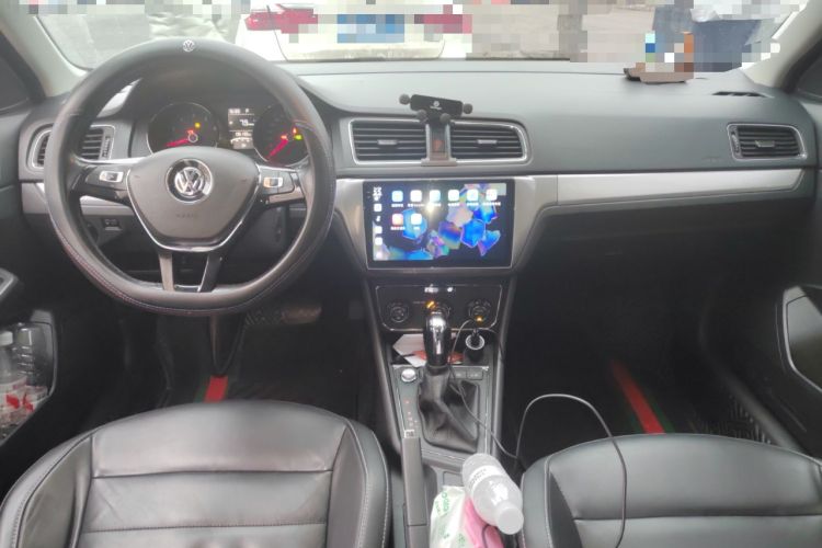 Used Volkswagen Gran Lavida 2017 180TSI DSG Comfort Edition Center Console