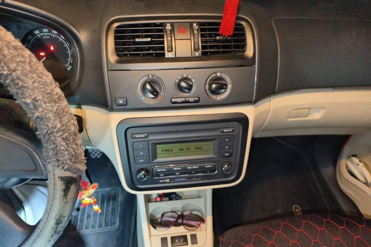 Used Skoda Fabia 2014 1.4L Manual Crystal Edition
