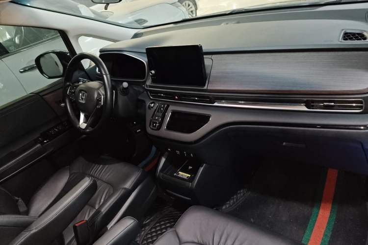 Used Honda Odyssey 2022 2.0L eHEV Sharp·Luxury Edition Center Console