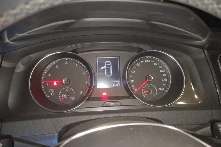 Used Volkswagen Golf 2019 1.6L Automatic Comfort Model China V Standard Instrument Cluster