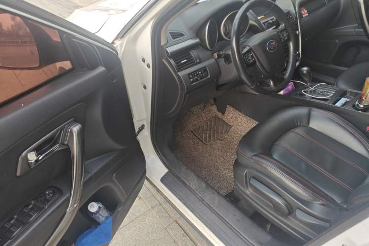 Used Bestune X80 2015 2.0L automatic comfort version
