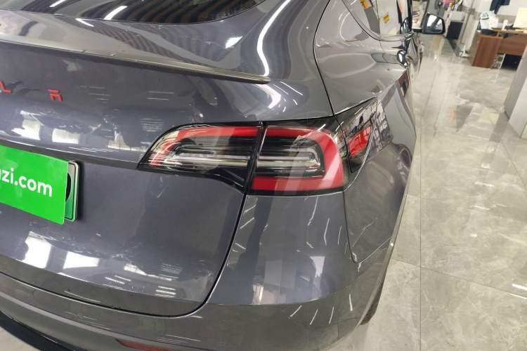 Used Tesla Model Y 2022 Performance High-Performance All-Wheel-Drive Version Right Rear Taillight