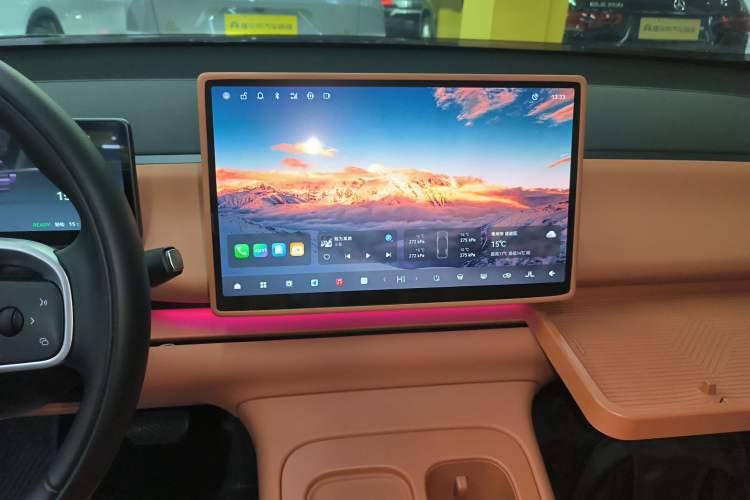 Used Leapmotor C16 2024 Range-Extended 200 Luxury Edition Audio And AC Panel