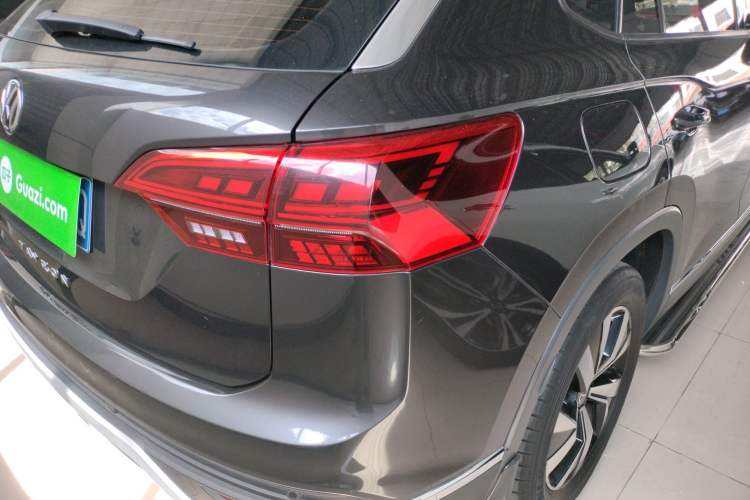 Used Volkswagen Tayron 2022 280TSI Two-Wheel Drive Luxury Smart Connectivity Version Right Rear Taillight