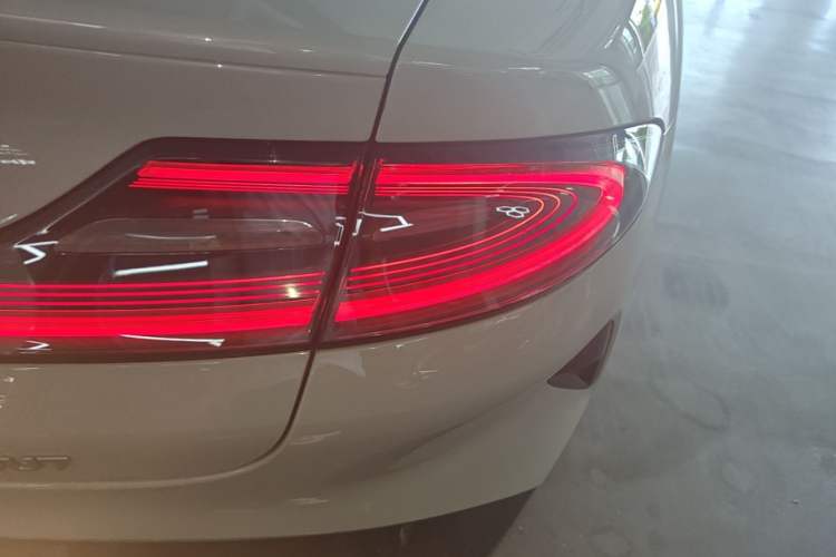 Used Xiaomi Auto SU7 2024 Rear-Drive Long-Range Intelligent Driving Version