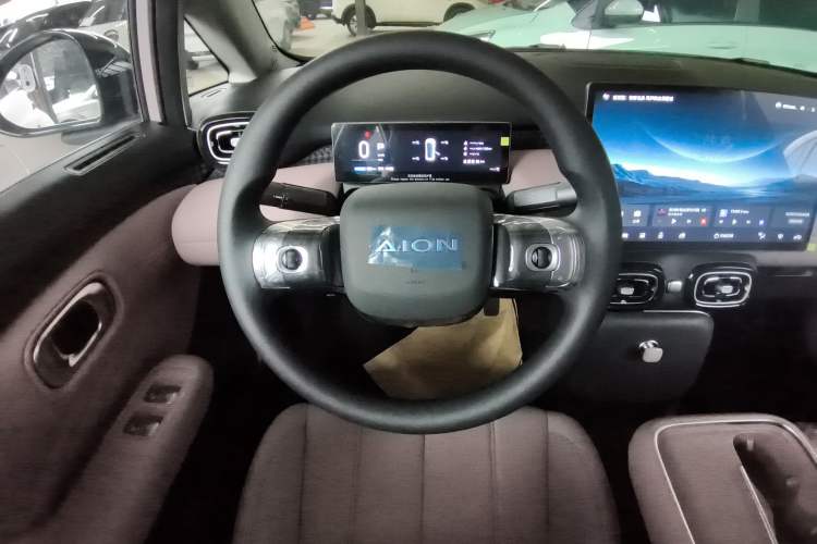 Used AION UT 2025 330 Starlight Edition
