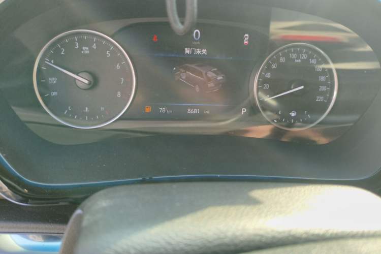 Used Buick GL8 2023 Land Executive Class Comfort Model