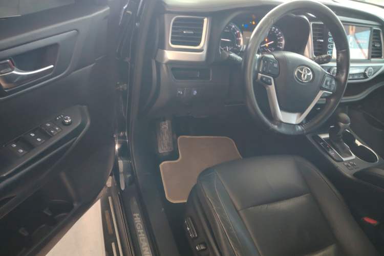 Used Toyota Highlander 2015 2.0T Four-Wheel Drive Luxury Edition 7-Seater